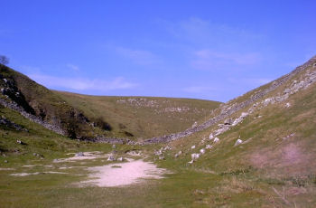 Gill Heads valley near Troller's Gill