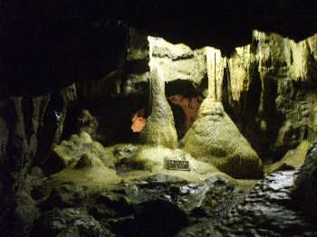 Stump Cross Caverns